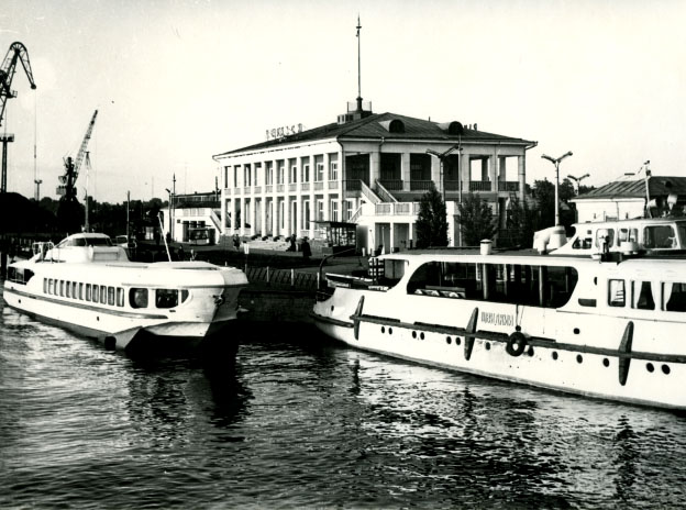 Черкаський річковий порт